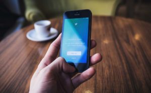 21年版 そりゃないよ Twitterで電話番号の認証を求められた話 Ima Color
